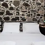 Апартаменты Plousiadi΄s Stone House Paloi