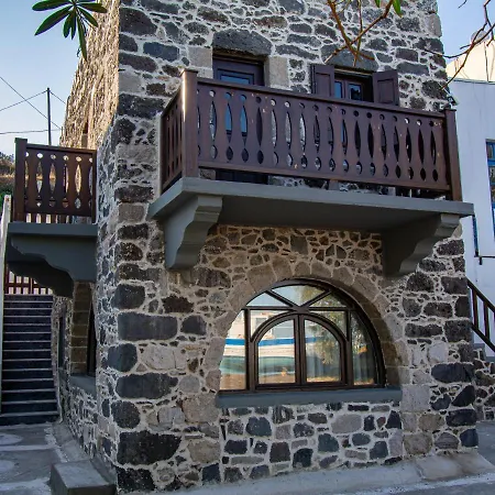 Plousiadi΄s Stone House Апартаменты